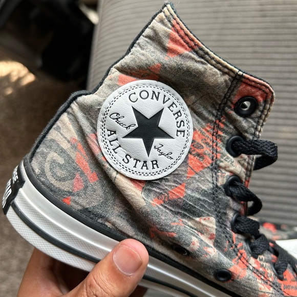 Harley Quinn Converse All Star Chuck Taylor DC Comics Batman Joker Size 5M/7W - Picture 2 of 8